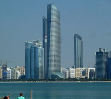 صيانة شاملة لمكيفات الهواء ومعدات التبريد وتركيبها في أبوظبي